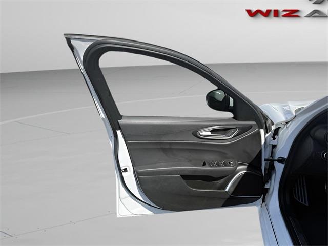 2022 Alfa Romeo Giulia Sprint, available for sale in Stratford, Connecticut | Wiz Leasing Inc. Stratford, Connecticut 2022 Alfa Romeo Giulia Sprint, available for sale in Stratford, Connecticut | Wiz Leasing Inc. Stratford, Connecticut
