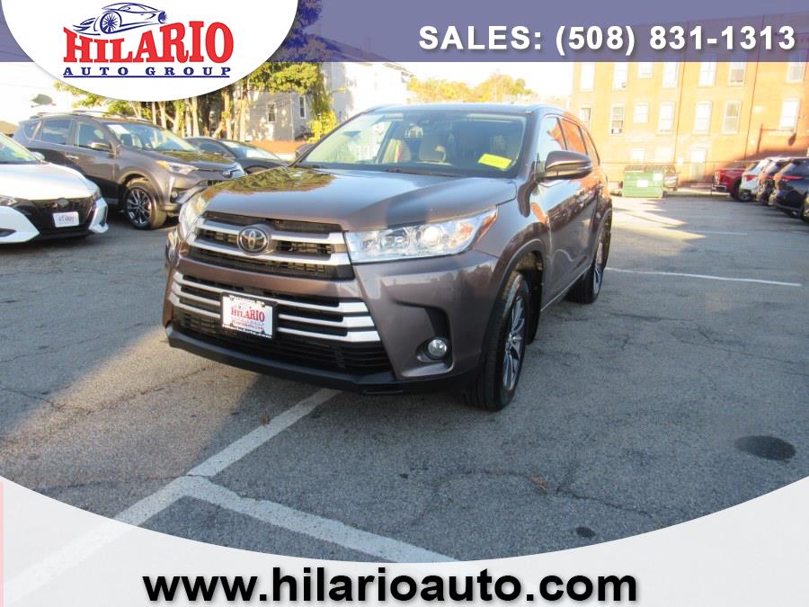 Used 2018 Toyota Highlander in Worcester, Massachusetts | Hilario's Auto Sales Inc.. Worcester, Massachusetts
