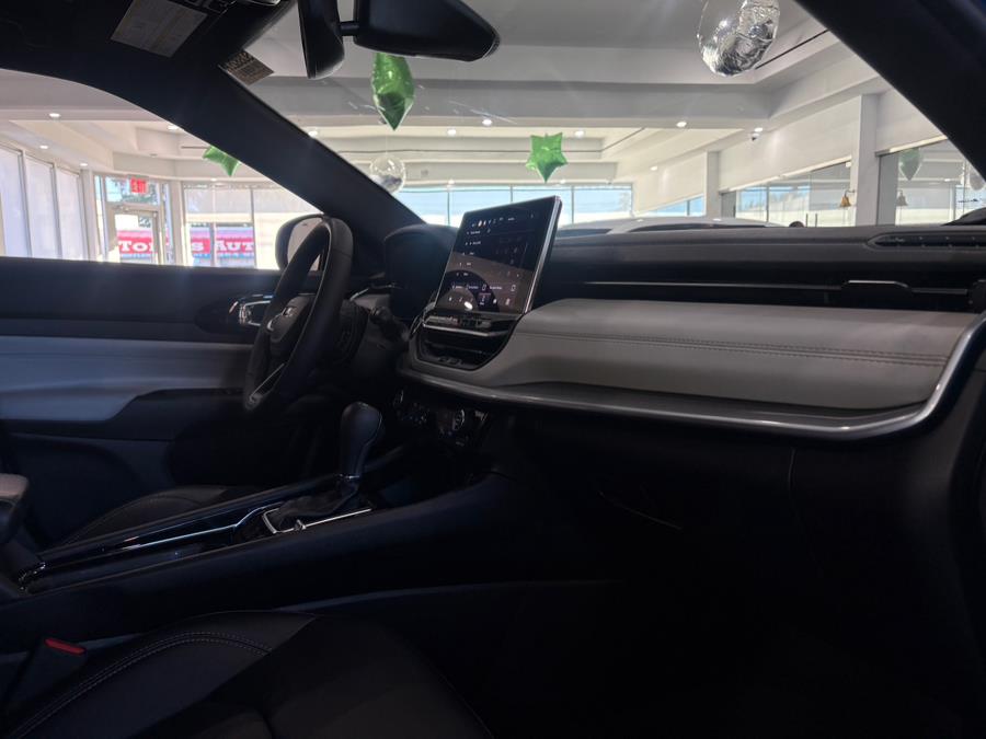 2025 Jeep Compass Limited 4x4, available for sale in Franklin Sq, New York | Long Island Auto Center. Franklin Sq, New York 2025 Jeep Compass Limited 4x4, available for sale in Franklin Sq, New York | Long Island Auto Center. Franklin Sq, New York