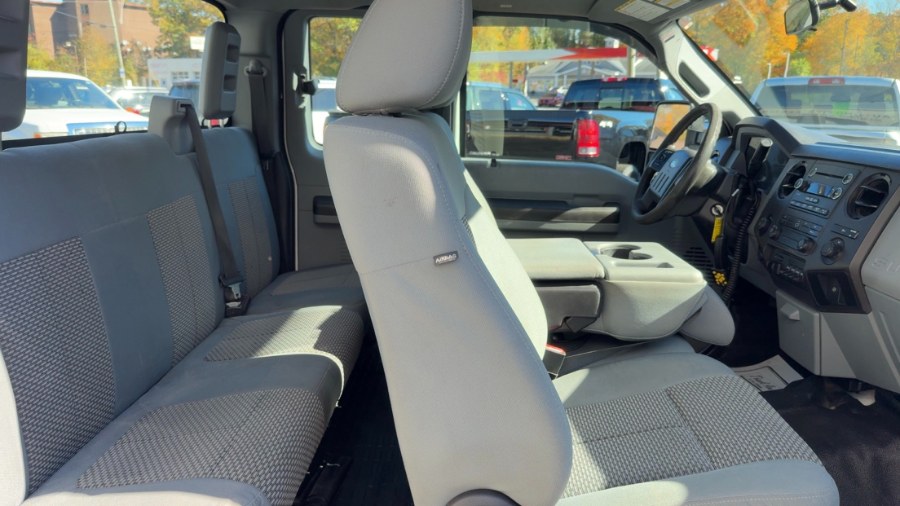 2015 Ford Super Duty F-250 SRW 4WD SuperCab 142" XL, available for sale in Waterbury, Connecticut | West End Automotive Center. Waterbury, Connecticut 2015 Ford Super Duty F-250 SRW 4WD SuperCab 142" XL, available for sale in Waterbury, Connecticut | West End Automotive Center. Waterbury, Connecticut