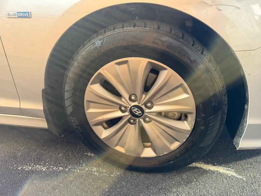2019 Hyundai Sonata Hybrid SE 2.0L, available for sale in Revere, Massachusetts | Wonderland Auto. Revere, Massachusetts 2019 Hyundai Sonata Hybrid SE 2.0L, available for sale in Revere, Massachusetts | Wonderland Auto. Revere, Massachusetts