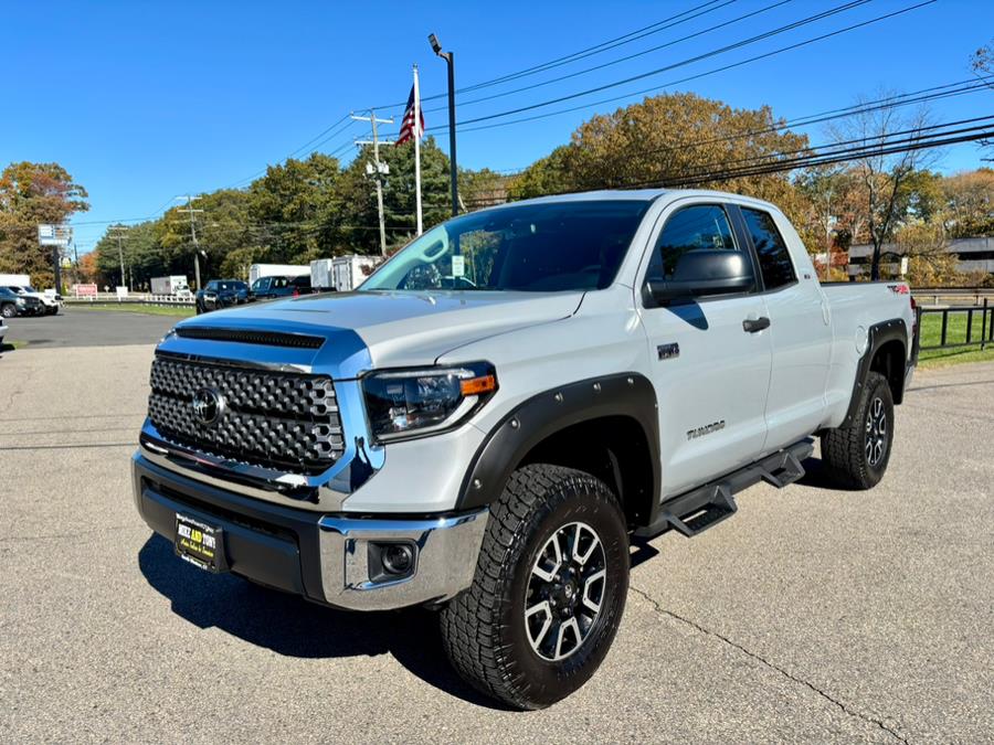 Used 2020 Toyota Tundra 4WD in South Windsor, Connecticut | Mike And Tony Auto Sales, Inc. South Windsor, Connecticut