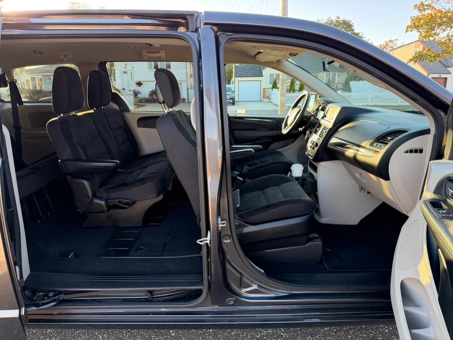 2018 Dodge Grand Caravan SE Wagon, available for sale in Copiague, New York | Great Deal Motors. Copiague, New York 2018 Dodge Grand Caravan SE Wagon, available for sale in Copiague, New York | Great Deal Motors. Copiague, New York