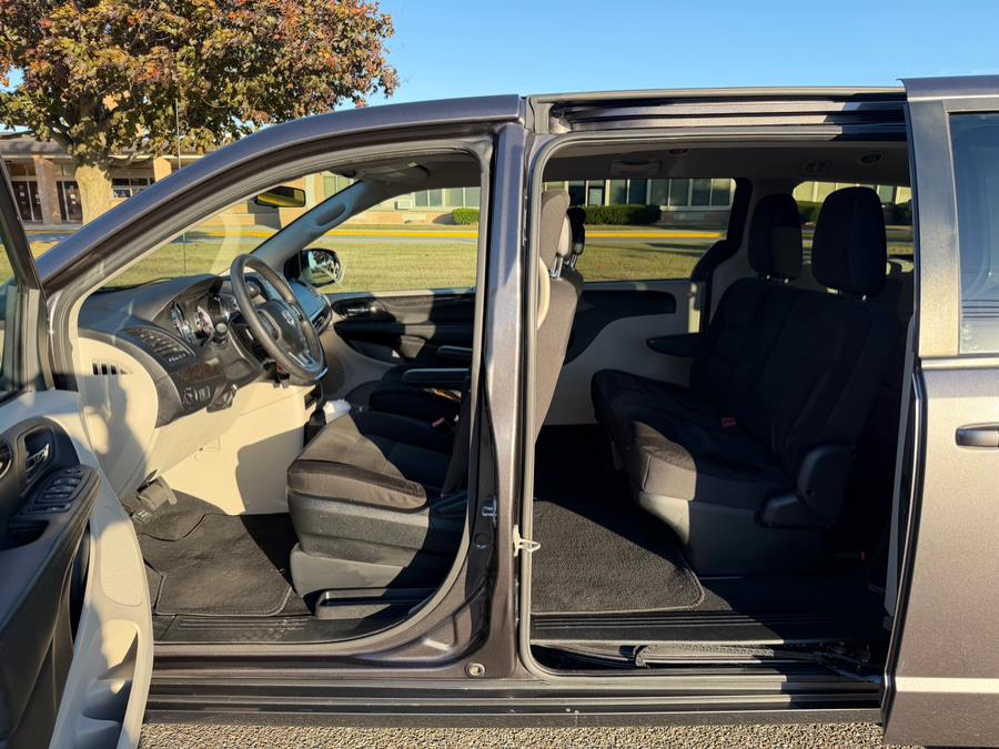 2018 Dodge Grand Caravan SE Wagon, available for sale in Copiague, New York | Great Deal Motors. Copiague, New York 2018 Dodge Grand Caravan SE Wagon, available for sale in Copiague, New York | Great Deal Motors. Copiague, New York