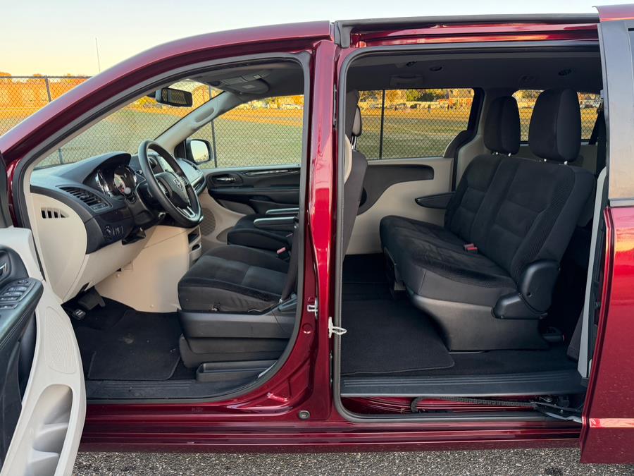 2019 Dodge Grand Caravan SE Wagon, available for sale in Copiague, New York | Great Deal Motors. Copiague, New York 2019 Dodge Grand Caravan SE Wagon, available for sale in Copiague, New York | Great Deal Motors. Copiague, New York