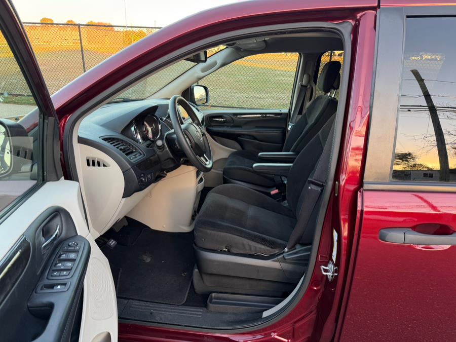 2019 Dodge Grand Caravan SE Wagon, available for sale in Copiague, New York | Great Deal Motors. Copiague, New York 2019 Dodge Grand Caravan SE Wagon, available for sale in Copiague, New York | Great Deal Motors. Copiague, New York