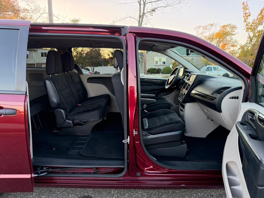 2019 Dodge Grand Caravan SE Wagon, available for sale in Copiague, New York | Great Deal Motors. Copiague, New York 2019 Dodge Grand Caravan SE Wagon, available for sale in Copiague, New York | Great Deal Motors. Copiague, New York