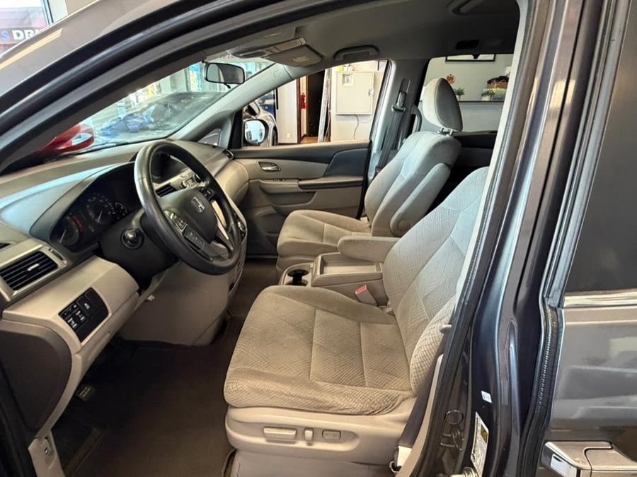 2016 Honda Odyssey 5dr SE, available for sale in Inwood, New York | 5 Towns Drive. Inwood, New York 2016 Honda Odyssey 5dr SE, available for sale in Inwood, New York | 5 Towns Drive. Inwood, New York