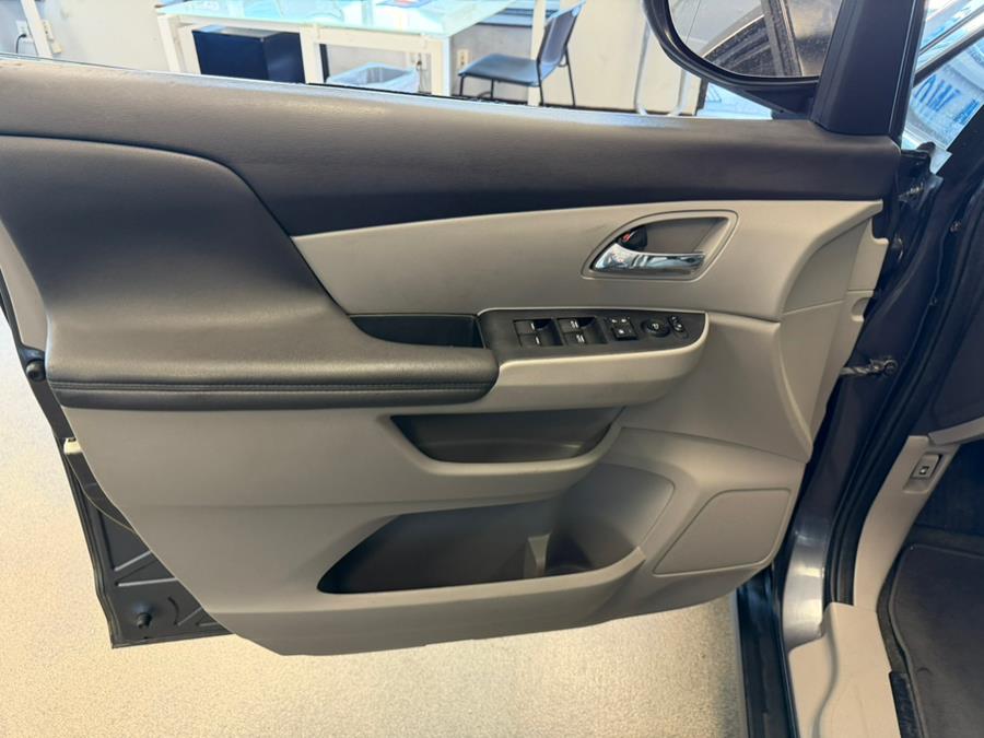 2016 Honda Odyssey 5dr SE, available for sale in Inwood, New York | 5 Towns Drive. Inwood, New York 2016 Honda Odyssey 5dr SE, available for sale in Inwood, New York | 5 Towns Drive. Inwood, New York