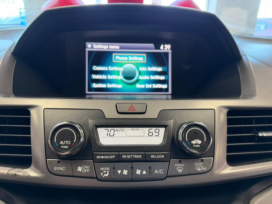 2016 Honda Odyssey 5dr SE, available for sale in Inwood, New York | 5 Towns Drive. Inwood, New York 2016 Honda Odyssey 5dr SE, available for sale in Inwood, New York | 5 Towns Drive. Inwood, New York