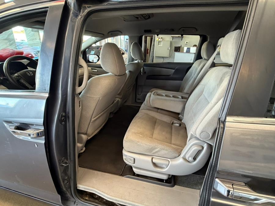 2016 Honda Odyssey 5dr SE, available for sale in Inwood, New York | 5 Towns Drive. Inwood, New York 2016 Honda Odyssey 5dr SE, available for sale in Inwood, New York | 5 Towns Drive. Inwood, New York