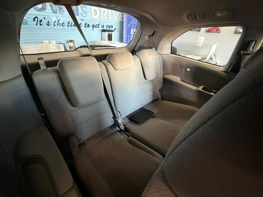 2016 Honda Odyssey 5dr SE, available for sale in Inwood, New York | 5 Towns Drive. Inwood, New York 2016 Honda Odyssey 5dr SE, available for sale in Inwood, New York | 5 Towns Drive. Inwood, New York