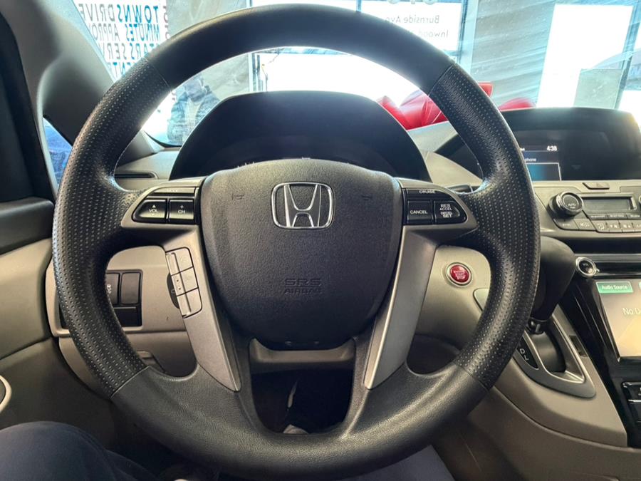 2016 Honda Odyssey 5dr SE, available for sale in Inwood, New York | 5 Towns Drive. Inwood, New York 2016 Honda Odyssey 5dr SE, available for sale in Inwood, New York | 5 Towns Drive. Inwood, New York