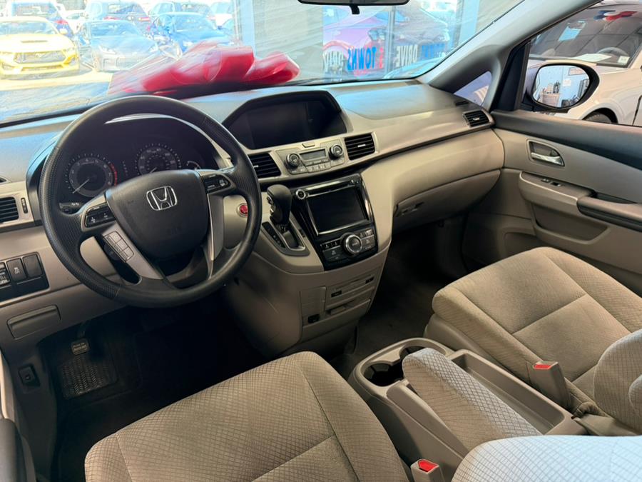 2016 Honda Odyssey 5dr SE, available for sale in Inwood, New York | 5 Towns Drive. Inwood, New York 2016 Honda Odyssey 5dr SE, available for sale in Inwood, New York | 5 Towns Drive. Inwood, New York