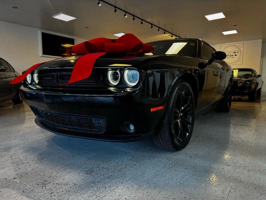 2017 Dodge Challenger SXT