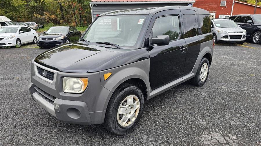 Used 2005 Honda Element in Wolcott, New York | Auto Hunter CNY. Wolcott, New York