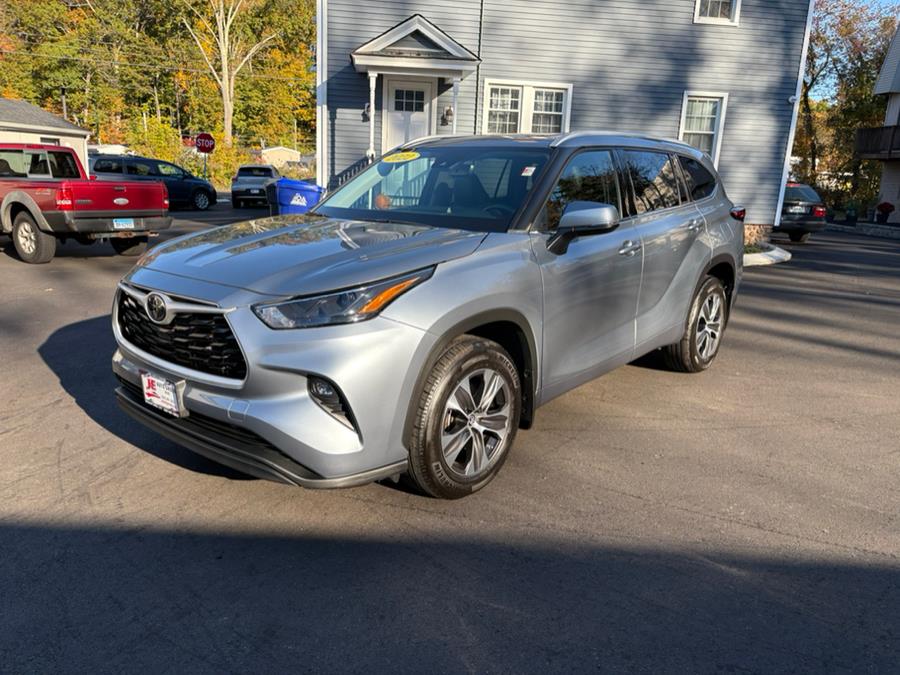 2022 Toyota Highlander XLE AWD (Natl), available for sale in Branford, Connecticut | J&E Auto Sales LLC. Branford, Connecticut