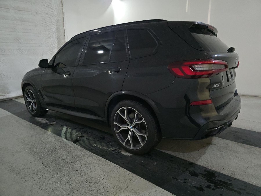 2022 BMW X5 sDrive40i Sports Activity Vehicle, available for sale in Franklin Square, New York | Luxury Motor Club. Franklin Square, New York 2022 BMW X5 sDrive40i Sports Activity Vehicle, available for sale in Franklin Square, New York | Luxury Motor Club. Franklin Square, New York