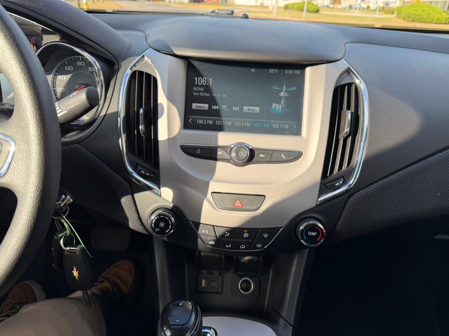 2018 Chevrolet Cruze 4dr Sdn 1.4L LS w/1SB, available for sale in Copiague, New York | Great Deal Motors. Copiague, New York 2018 Chevrolet Cruze 4dr Sdn 1.4L LS w/1SB, available for sale in Copiague, New York | Great Deal Motors. Copiague, New York