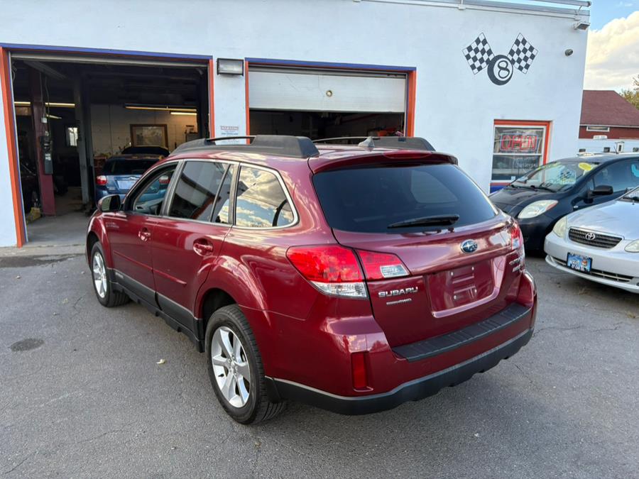 2014 Subaru Outback 4dr Wgn H4 Auto 2.5i Limited, available for sale in East Windsor, Connecticut | CT Car Co LLC. East Windsor, Connecticut 2014 Subaru Outback 4dr Wgn H4 Auto 2.5i Limited, available for sale in East Windsor, Connecticut | CT Car Co LLC. East Windsor, Connecticut
