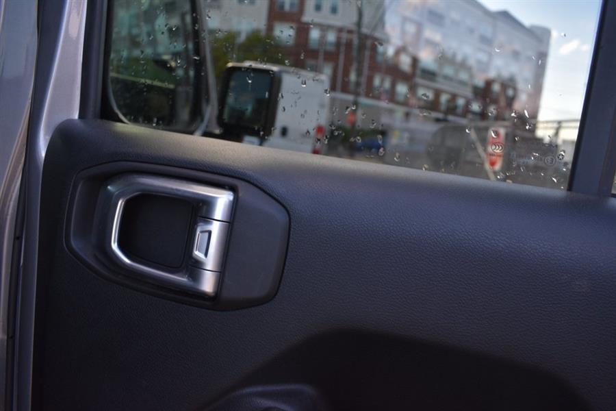 2020 Jeep Gladiator Sport, available for sale in Valley Stream, New York | Certified Performance Motors. Valley Stream, New York 2020 Jeep Gladiator Sport, available for sale in Valley Stream, New York | Certified Performance Motors. Valley Stream, New York