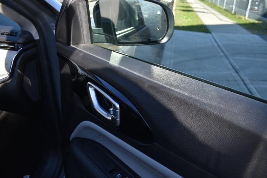 2022 Jeep Compass Limited, available for sale in Valley Stream, New York | Certified Performance Motors. Valley Stream, New York 2022 Jeep Compass Limited, available for sale in Valley Stream, New York | Certified Performance Motors. Valley Stream, New York