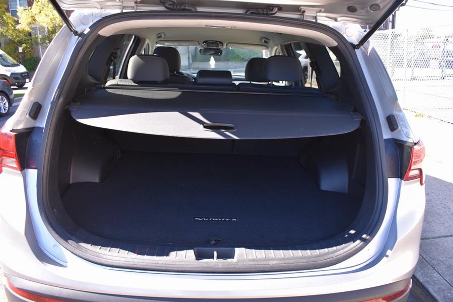 2022 Hyundai Santa Fe SEL, available for sale in Valley Stream, New York | Certified Performance Motors. Valley Stream, New York 2022 Hyundai Santa Fe SEL, available for sale in Valley Stream, New York | Certified Performance Motors. Valley Stream, New York