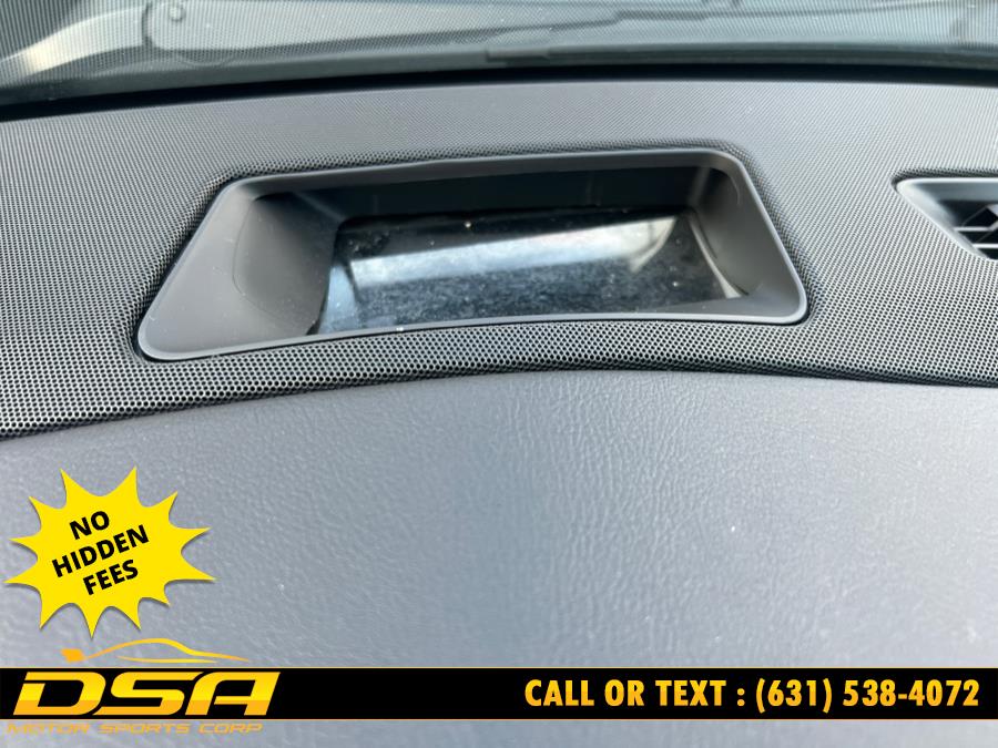 2019 Cadillac Escalade ESV 4WD 4dr Premium Luxury, available for sale in Commack, New York | DSA Motor Sports Corp. Commack, New York 2019 Cadillac Escalade ESV 4WD 4dr Premium Luxury, available for sale in Commack, New York | DSA Motor Sports Corp. Commack, New York