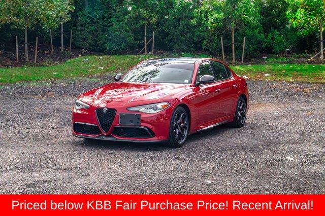 Used 2018 Alfa Romeo Giulia in Great Neck, New York | Camy Cars. Great Neck, New York