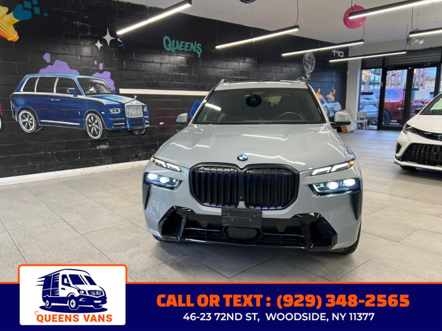 2023 BMW X7 xDrive40i's photo