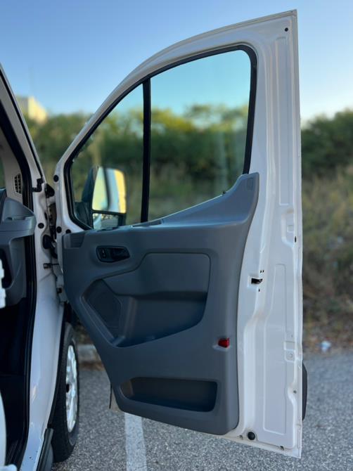 2017 Ford Transit Van Ergo Roof Racks/T-250 130" Low Rf, available for sale in Paterson, New Jersey | Speedway Commercial Motors LLC. Paterson, New Jersey 2017 Ford Transit Van Ergo Roof Racks/T-250 130" Low Rf, available for sale in Paterson, New Jersey | Speedway Commercial Motors LLC. Paterson, New Jersey