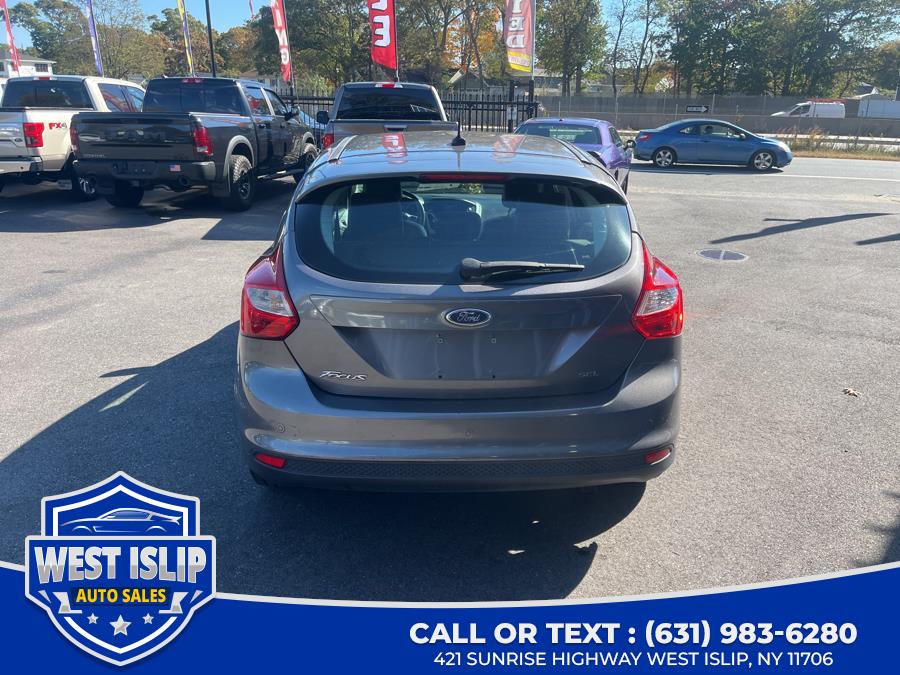 2012 Ford Focus SEL photo 3