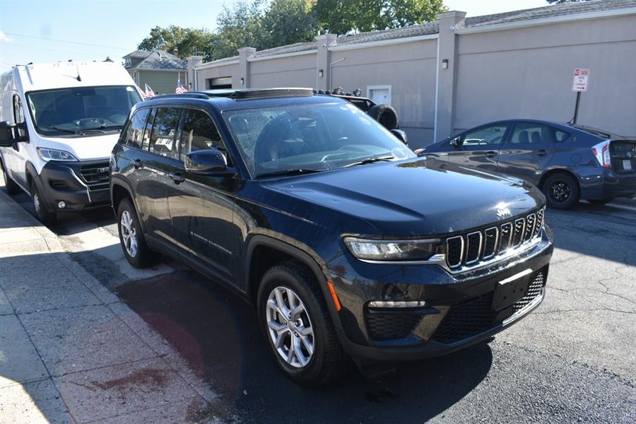 2022 Jeep Grand Cherokee Limited, available for sale in Hempstead, New York | Certified Automotive Group. Hempstead, New York 2022 Jeep Grand Cherokee Limited, available for sale in Hempstead, New York | Certified Automotive Group. Hempstead, New York