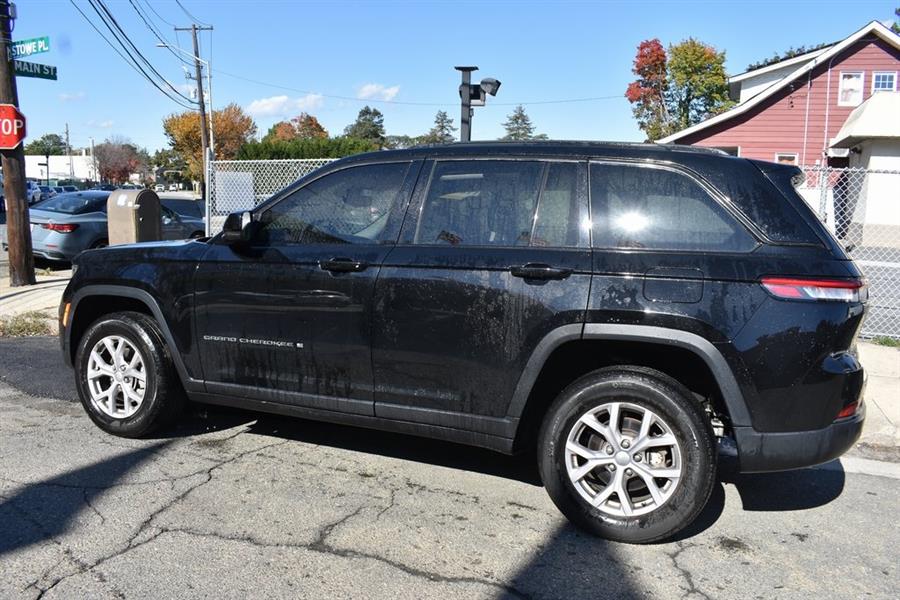 2022 Jeep Grand Cherokee Limited, available for sale in Hempstead, New York | Certified Automotive Group. Hempstead, New York 2022 Jeep Grand Cherokee Limited, available for sale in Hempstead, New York | Certified Automotive Group. Hempstead, New York