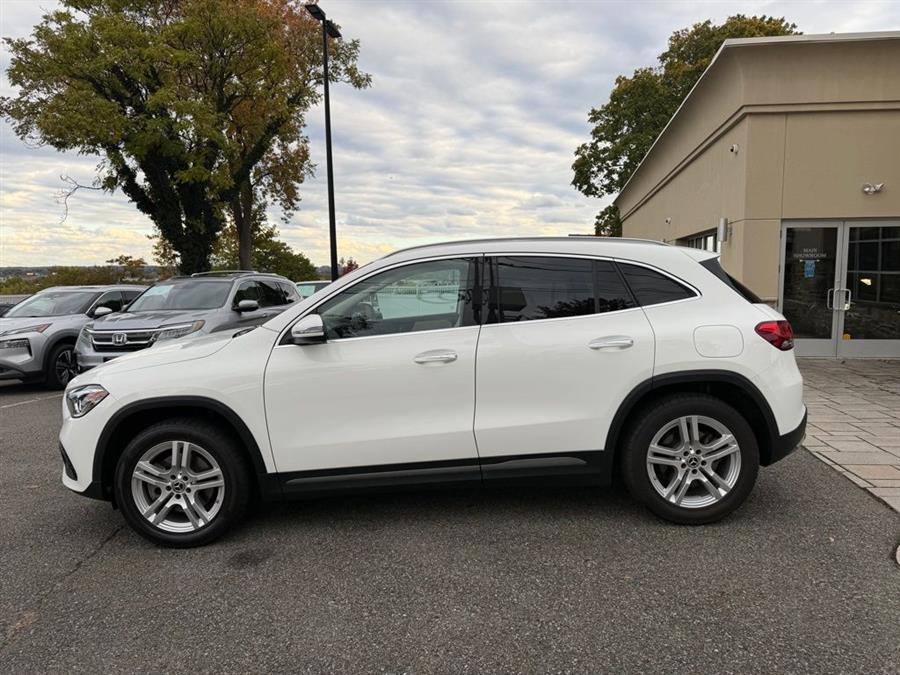 2021 Mercedes Benz GLA 250 photo 2
