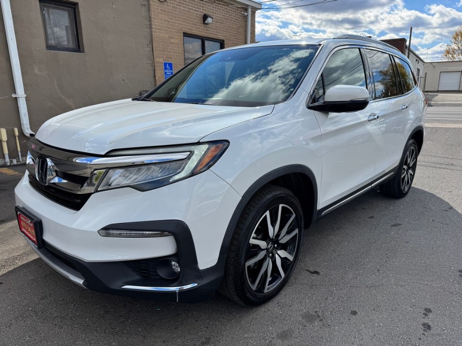 2020 Honda Pilot Touring photo 2