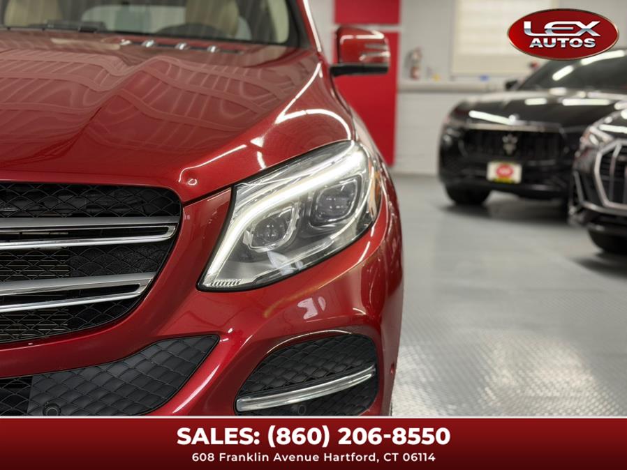 2017 Mercedes Benz GLE 350 4MATIC photo 4