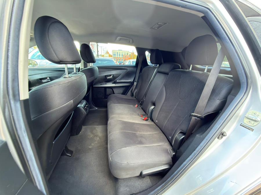 2014 Toyota Venza 4dr Wgn I4 AWD LE (Natl), available for sale in Manchester, Connecticut | Carsonmain LLC. Manchester, Connecticut 2014 Toyota Venza 4dr Wgn I4 AWD LE (Natl), available for sale in Manchester, Connecticut | Carsonmain LLC. Manchester, Connecticut
