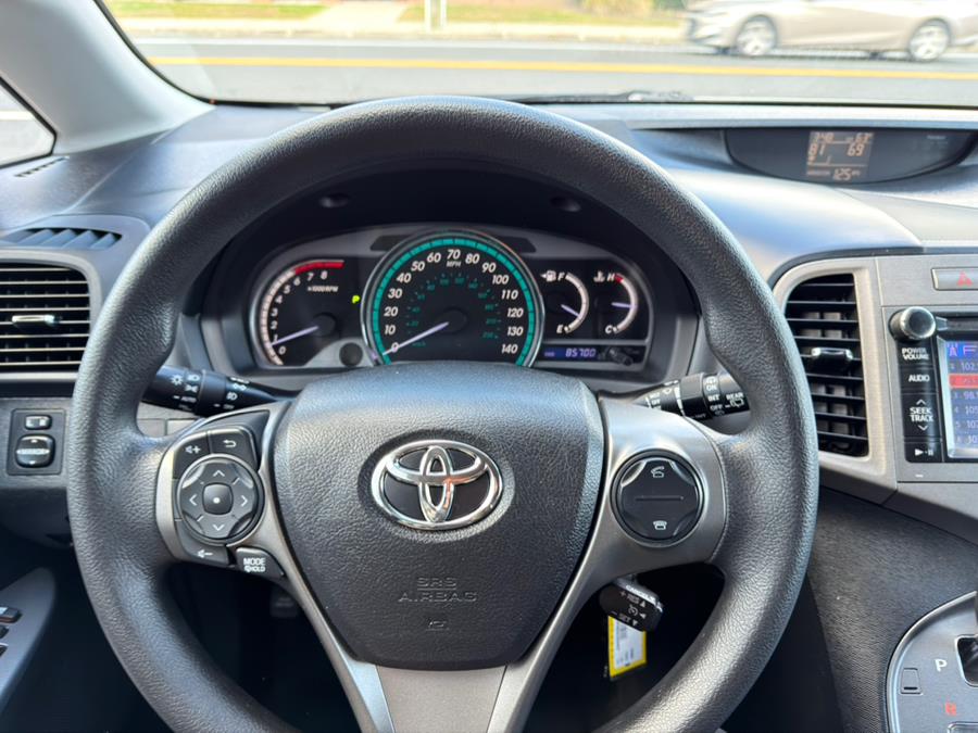 2014 Toyota Venza 4dr Wgn I4 AWD LE (Natl), available for sale in Manchester, Connecticut | Carsonmain LLC. Manchester, Connecticut 2014 Toyota Venza 4dr Wgn I4 AWD LE (Natl), available for sale in Manchester, Connecticut | Carsonmain LLC. Manchester, Connecticut