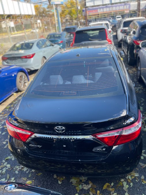 2016 Toyota Camry 4dr Sdn V6 Auto XLE (Natl), available for sale in BROOKLYN, New York | Deals on Wheels International Auto. BROOKLYN, New York 2016 Toyota Camry 4dr Sdn V6 Auto XLE (Natl), available for sale in BROOKLYN, New York | Deals on Wheels International Auto. BROOKLYN, New York