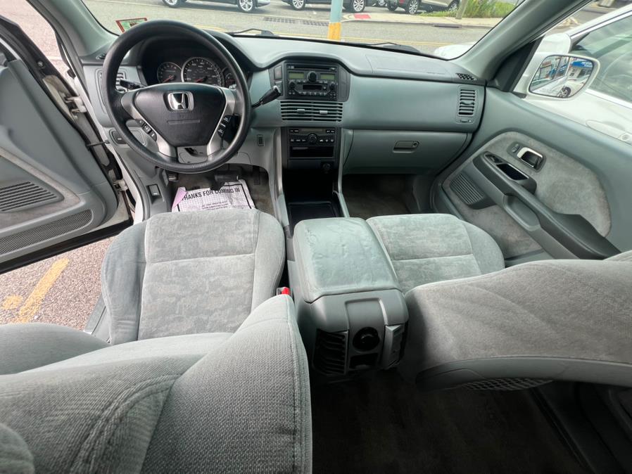 2004 Honda Pilot 4WD EX Auto, available for sale in Lodi, New Jersey | Route 46 Auto Sales Inc. Lodi, New Jersey 2004 Honda Pilot 4WD EX Auto, available for sale in Lodi, New Jersey | Route 46 Auto Sales Inc. Lodi, New Jersey