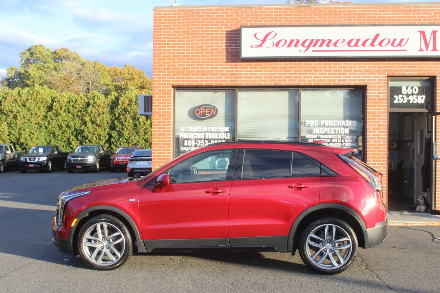 2020 Cadillac XT4 Sport photo 2