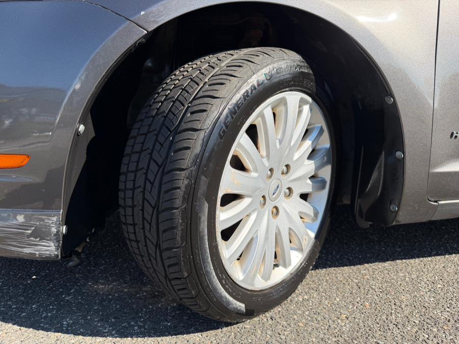 2012 Ford Fusion 4dr Sdn Hybrid FWD, available for sale in Copiague, New York | Great Deal Motors. Copiague, New York 2012 Ford Fusion 4dr Sdn Hybrid FWD, available for sale in Copiague, New York | Great Deal Motors. Copiague, New York