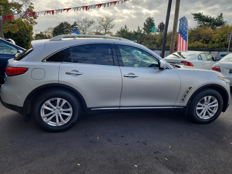 2010 Infiniti FX35 AWD 4dr, available for sale in Islip, New York | L.I. Auto Gallery. Islip, New York 2010 Infiniti FX35 AWD 4dr, available for sale in Islip, New York | L.I. Auto Gallery. Islip, New York