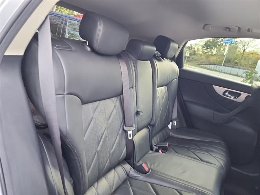 2010 Infiniti FX35 AWD 4dr, available for sale in Islip, New York | L.I. Auto Gallery. Islip, New York 2010 Infiniti FX35 AWD 4dr, available for sale in Islip, New York | L.I. Auto Gallery. Islip, New York