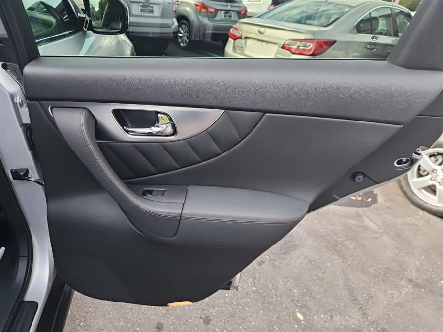 2010 Infiniti FX35 AWD 4dr, available for sale in Islip, New York | L.I. Auto Gallery. Islip, New York 2010 Infiniti FX35 AWD 4dr, available for sale in Islip, New York | L.I. Auto Gallery. Islip, New York