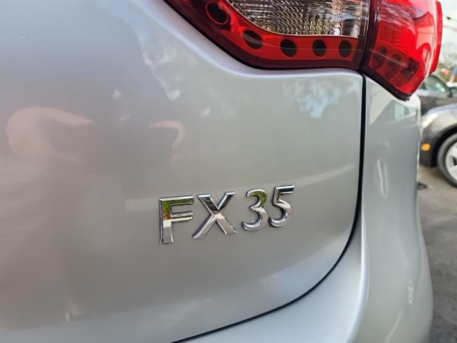 2010 Infiniti FX35 AWD 4dr, available for sale in Islip, New York | L.I. Auto Gallery. Islip, New York 2010 Infiniti FX35 AWD 4dr, available for sale in Islip, New York | L.I. Auto Gallery. Islip, New York