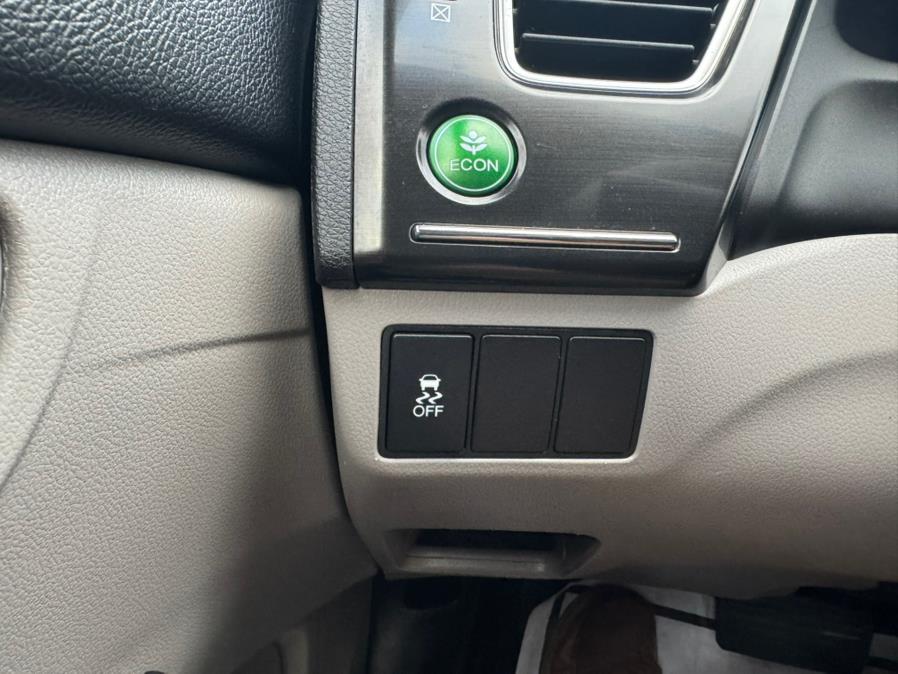 2013 Honda Civic Sdn 4dr Auto LX, available for sale in New Britain, Connecticut | Supreme Automotive. New Britain, Connecticut 2013 Honda Civic Sdn 4dr Auto LX, available for sale in New Britain, Connecticut | Supreme Automotive. New Britain, Connecticut