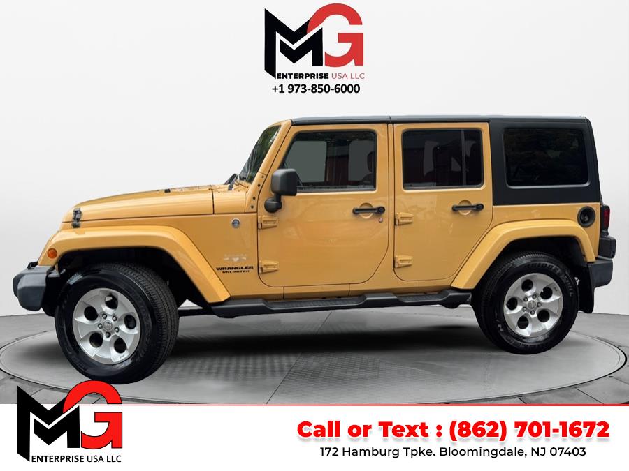 2013 Jeep Wrangler Unlimited Sahara photo 2