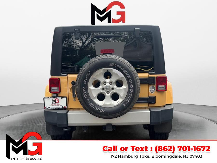 2013 Jeep Wrangler Unlimited Sahara photo 4